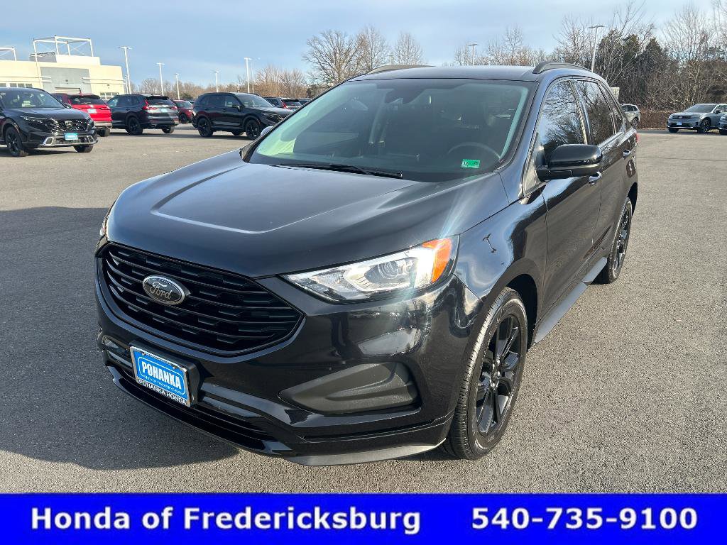 Used 2022 Ford Edge SE w/ Black Appearance Package image 2