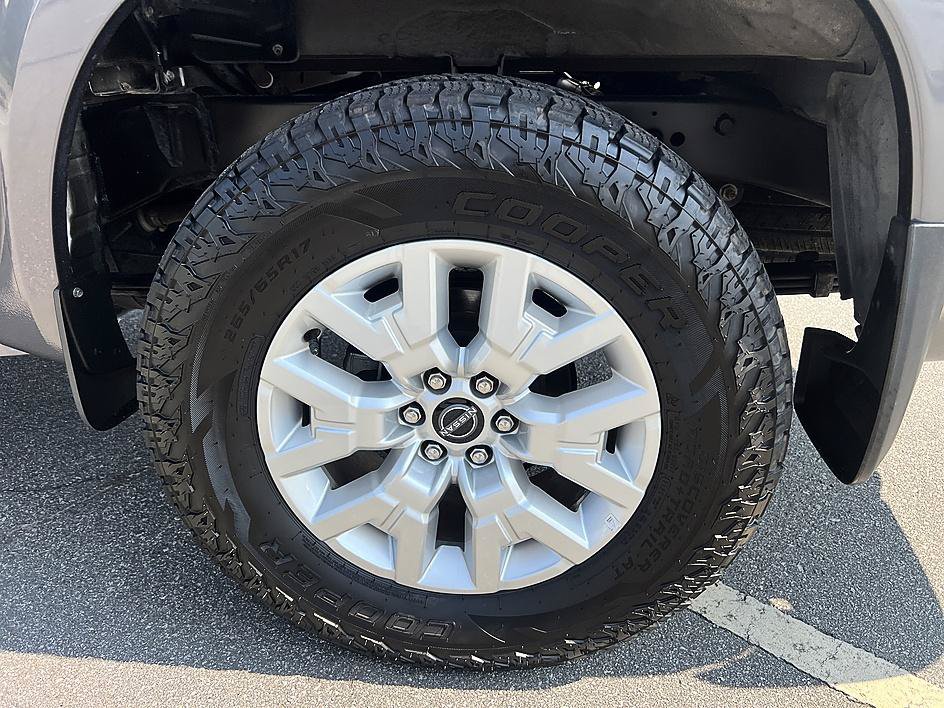 Certified 2023 Nissan Frontier SV AWD/4WD image 10
