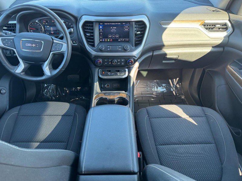 Used 2023 GMC Acadia SLE w/ Driver Convenience Package image 10