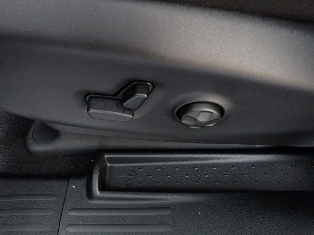 New 2026 Chrysler Pacifica Select w/ S Appearance Package image 20