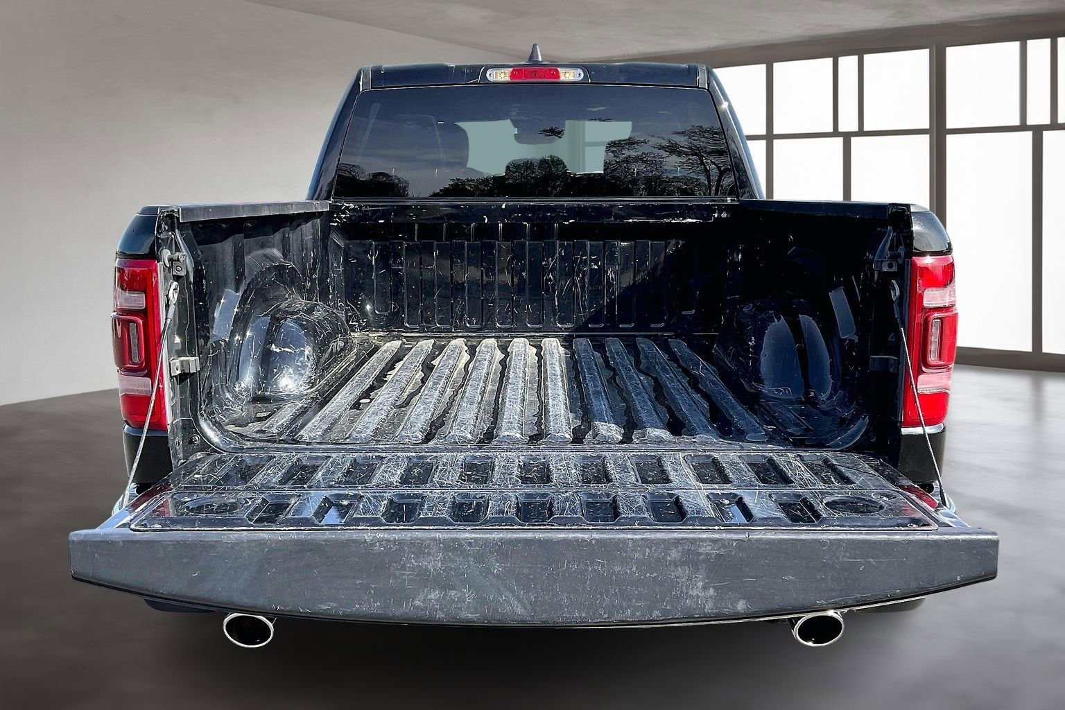 Used 2024 RAM 1500 Laramie image 7