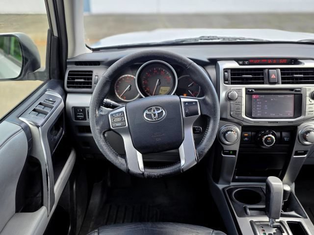 Used 2012 Toyota 4Runner SR5 w/ Premium Pkg AWD/4WD image 10