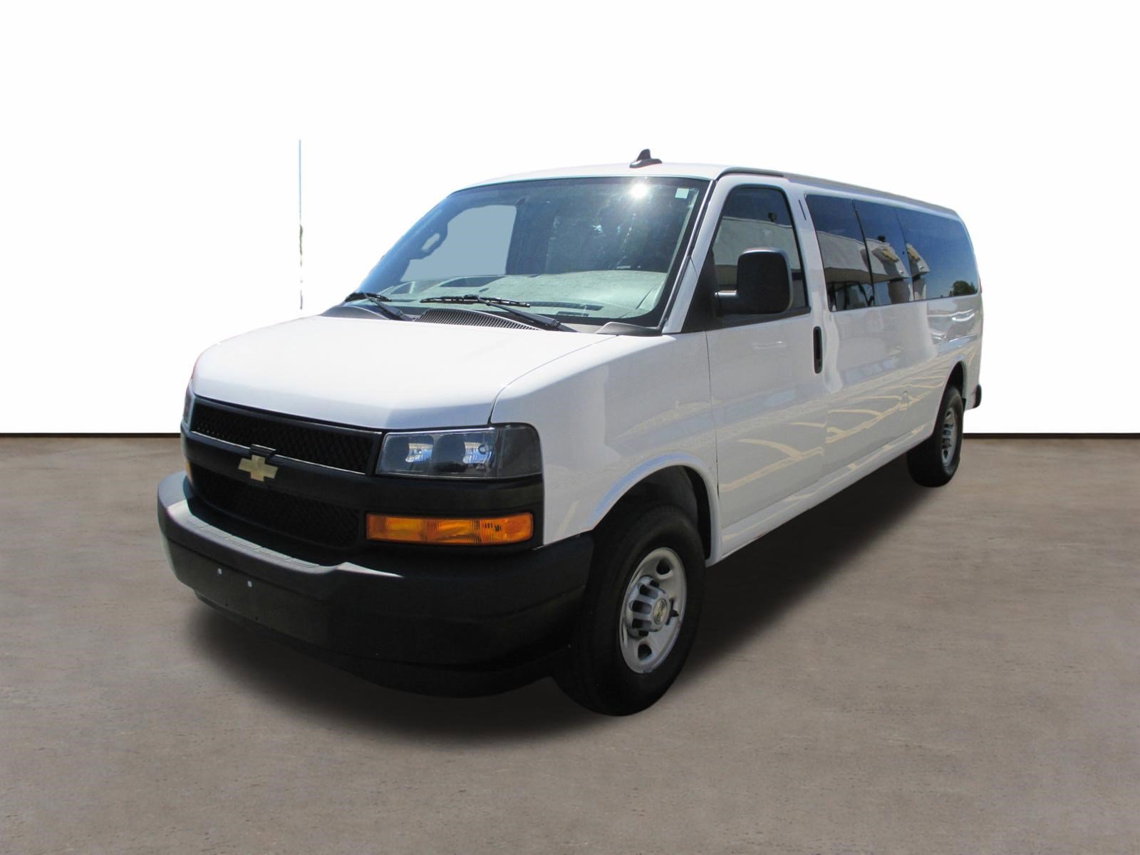 Used 2024 Chevrolet Express 3500 LS RWD image 7