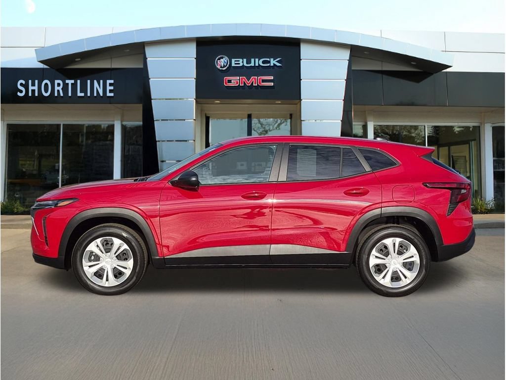 Used 2026 Chevrolet Trax LS FWD image 6
