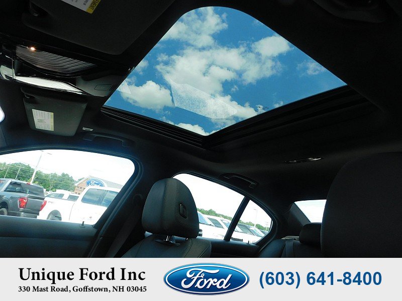Used 2021 BMW 330e xDrive AWD/4WD image 25