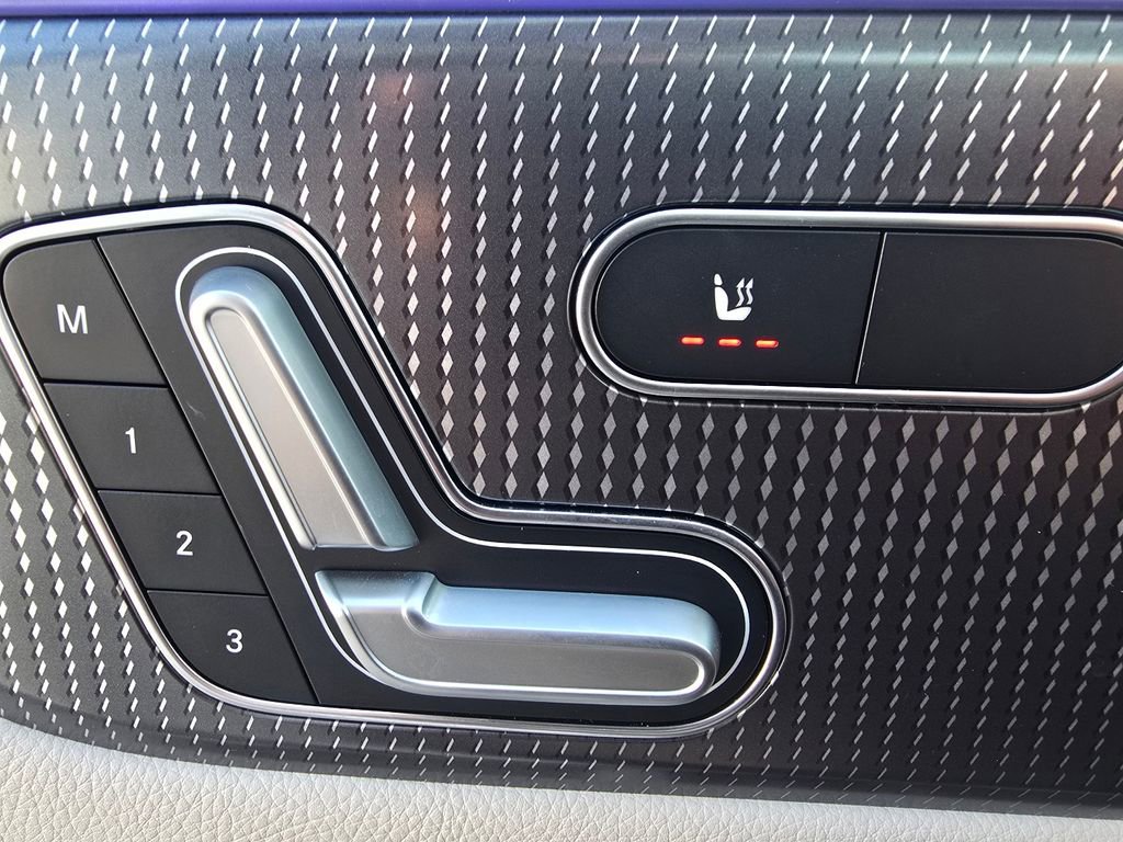 Certified 2023 Mercedes-Benz GLB 250 4MATIC image 6