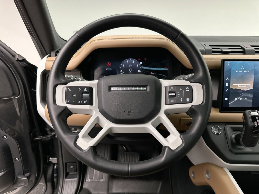 Used 2025 Land Rover Defender 110 X-Dynamic SE AWD/4WD image 30