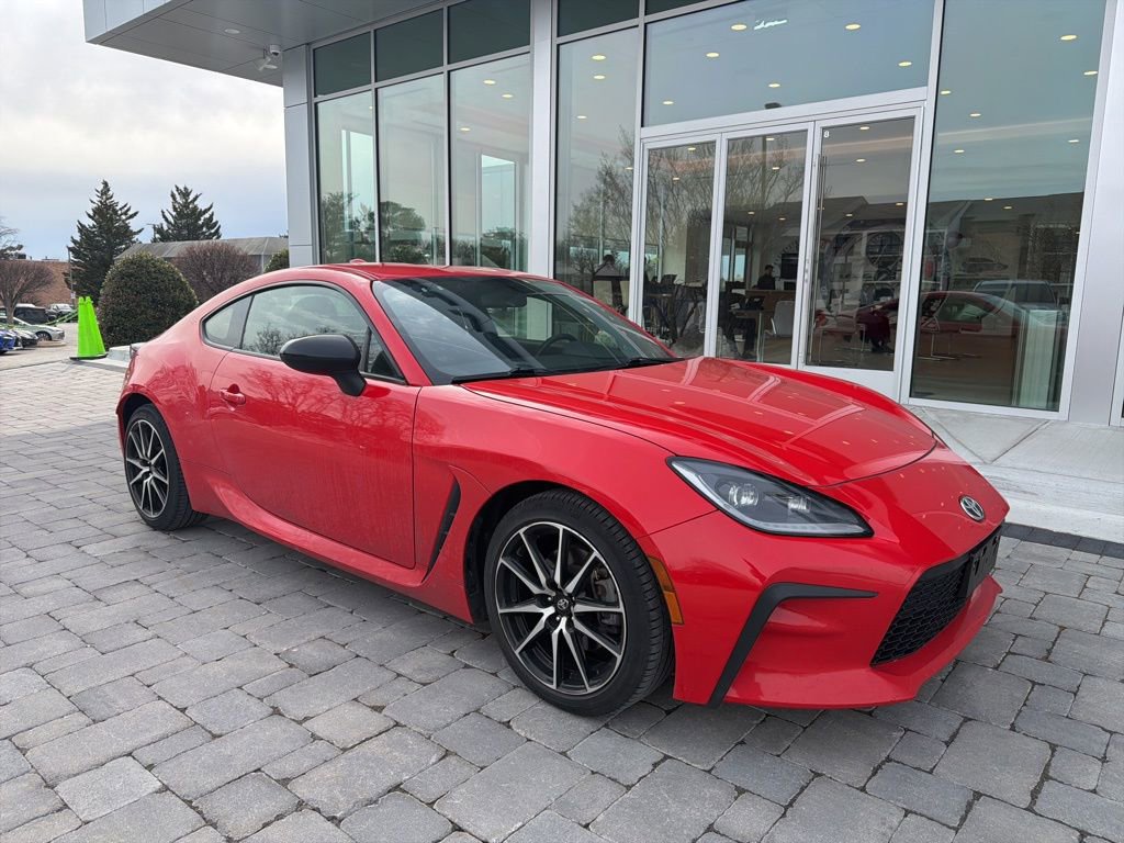 Used 2022 Toyota GR86 image 3