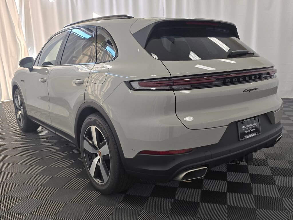 New 2026 Porsche Cayenne E-Hybrid image 3