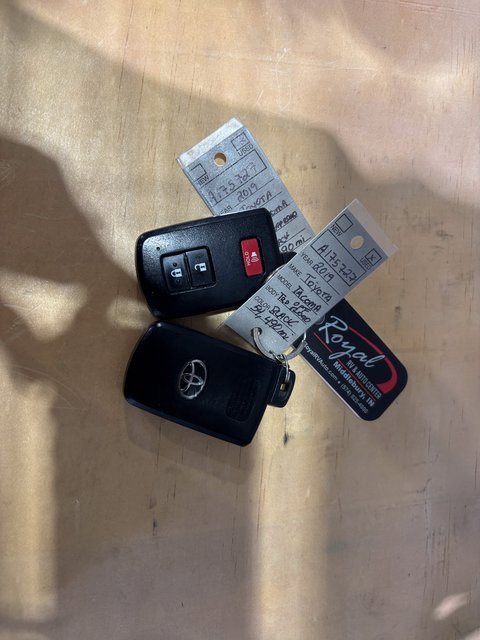 Used 2019 Toyota Tacoma TRD Off-Road image 28