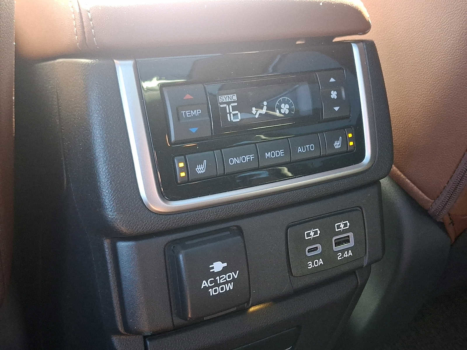 Used 2023 Subaru Ascent Touring image 11