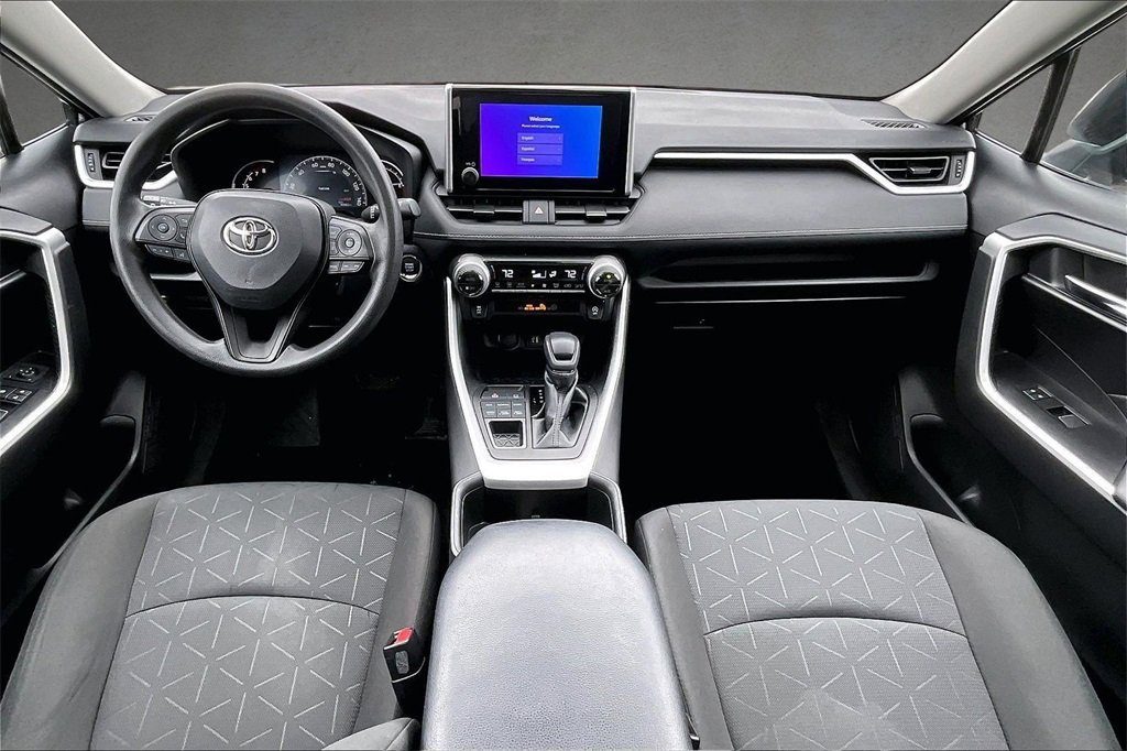 Used 2023 Toyota RAV4 XLE w/ Convenience Package image 7