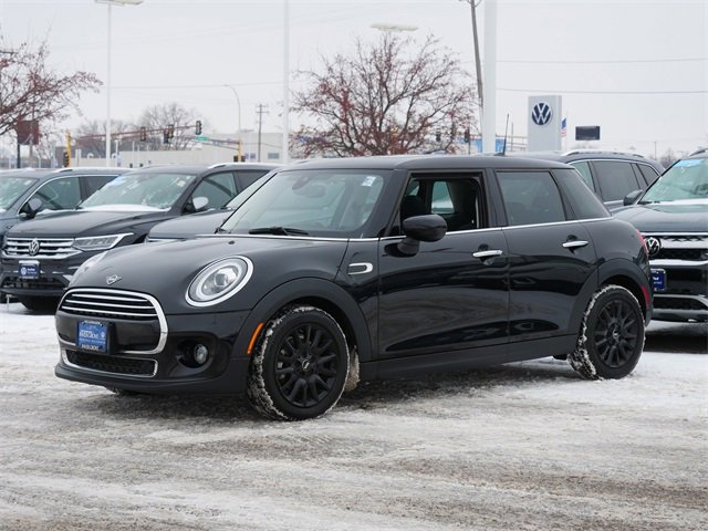 Used 2020 MINI Cooper 4-Door Hardtop w/ Premium Package image 3