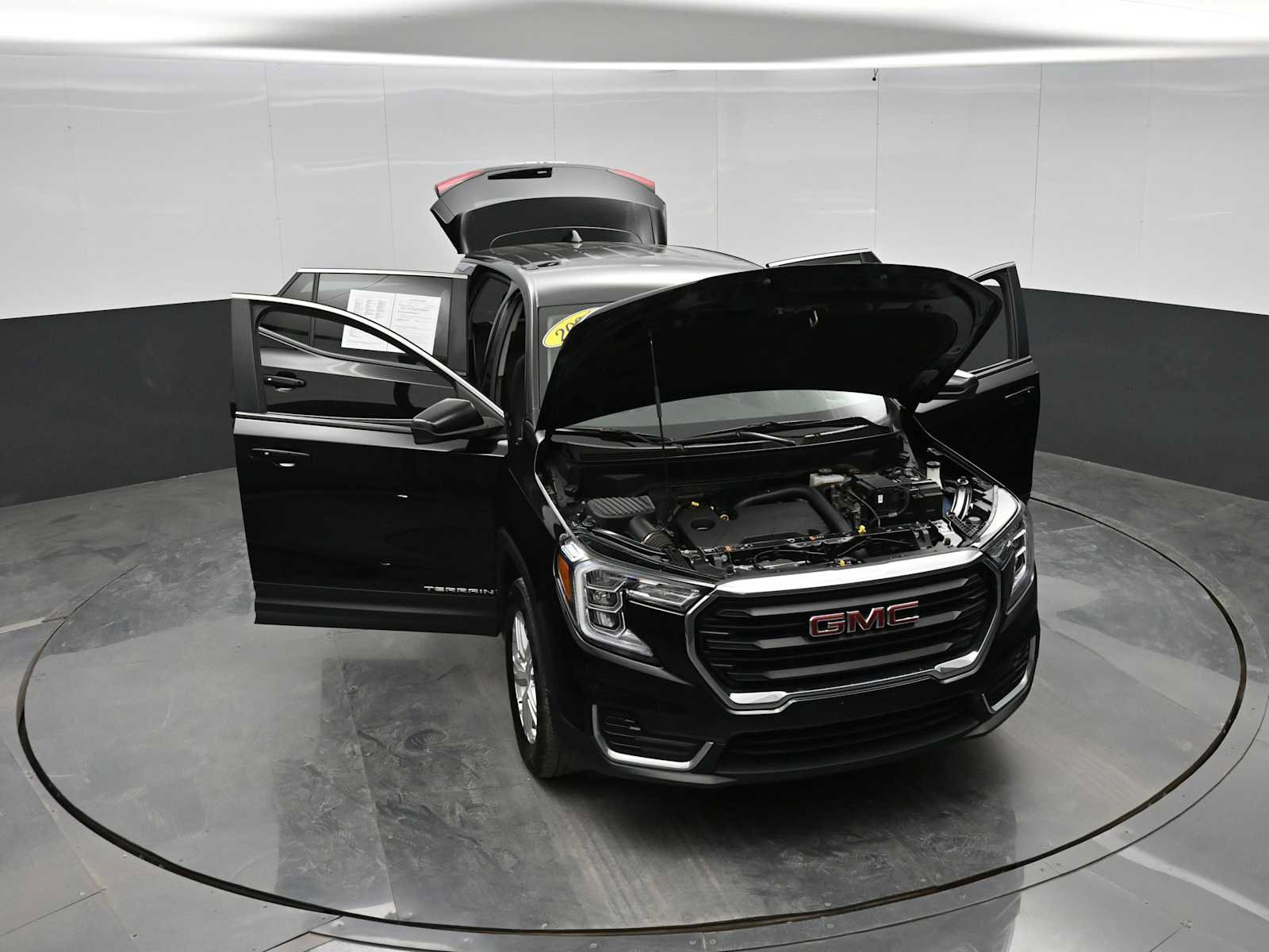 Used 2024 GMC Terrain SLE AWD/4WD image 42