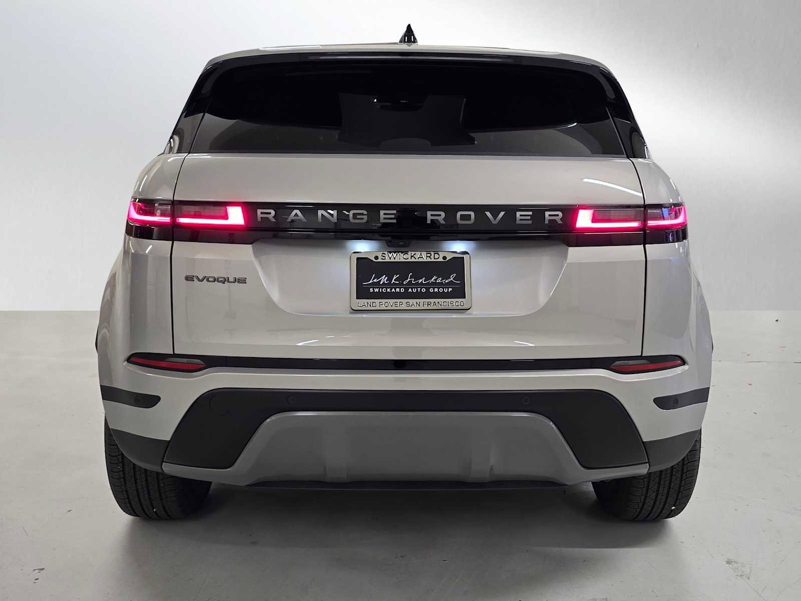 New 2026 Land Rover Range Rover Evoque S image 4