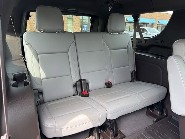 Used 2022 Chevrolet Suburban LT w/ Luxury Package AWD/4WD image 21
