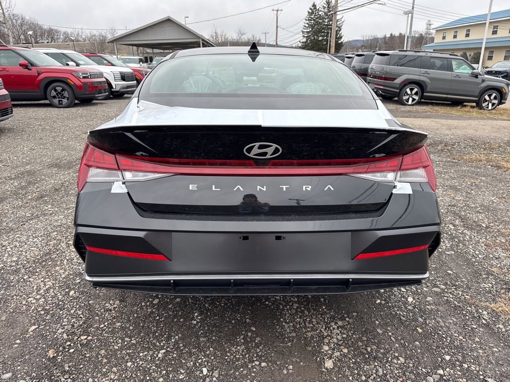 New 2026 Hyundai Elantra SEL Sport image 5