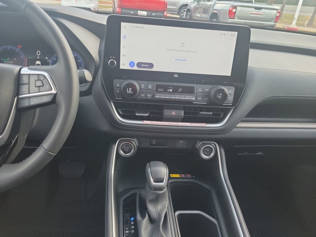 Used 2025 Toyota Grand Highlander Limited image 23