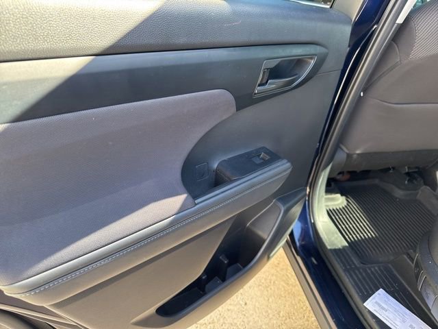 Used 2022 Toyota Highlander L image 16