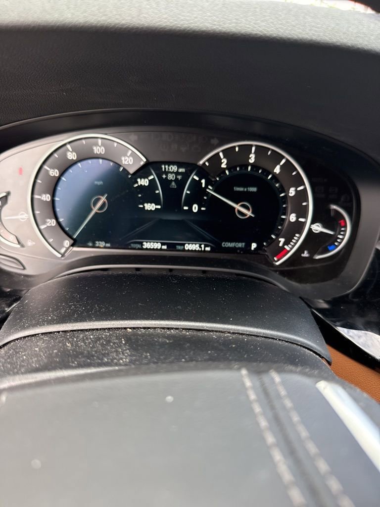 Used 2018 BMW 530i w/ Premium Package RWD image 1