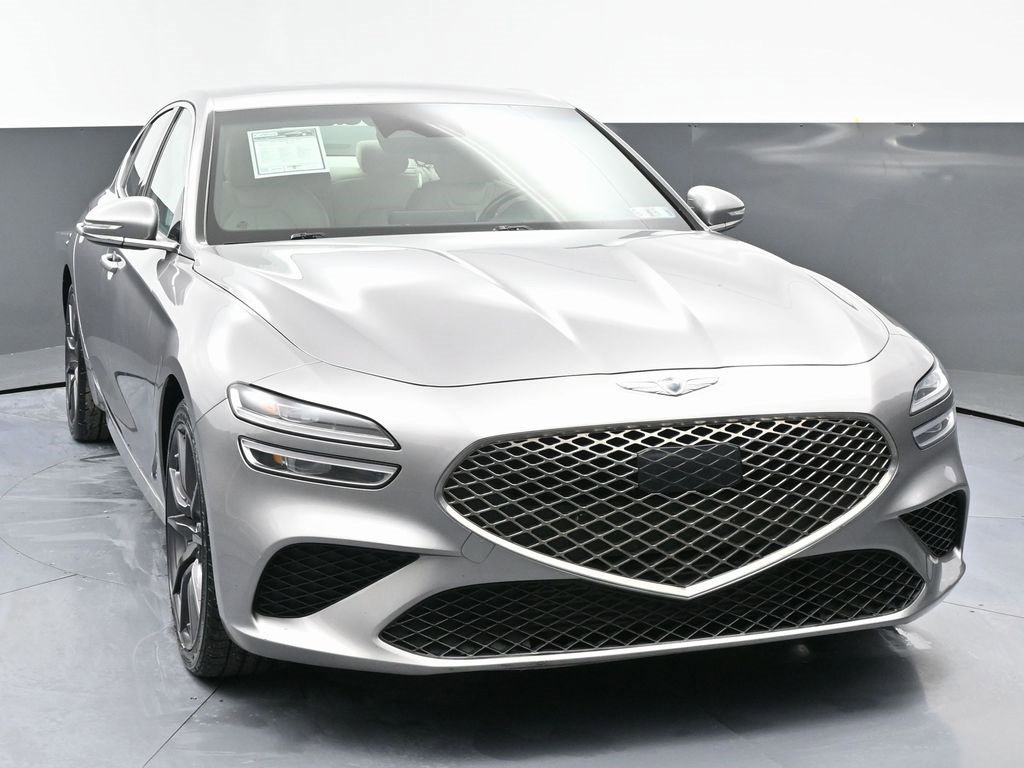Used 2023 Genesis G70 2.0T image 4