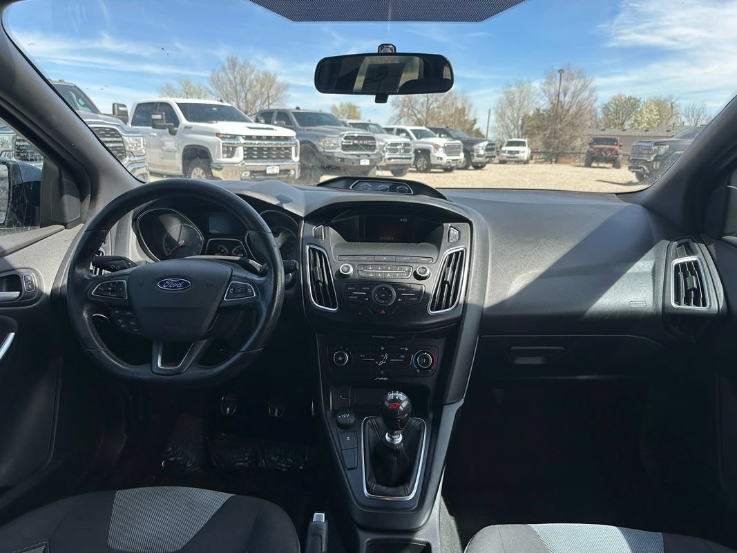 Used 2018 Ford Focus ST FWD image 25