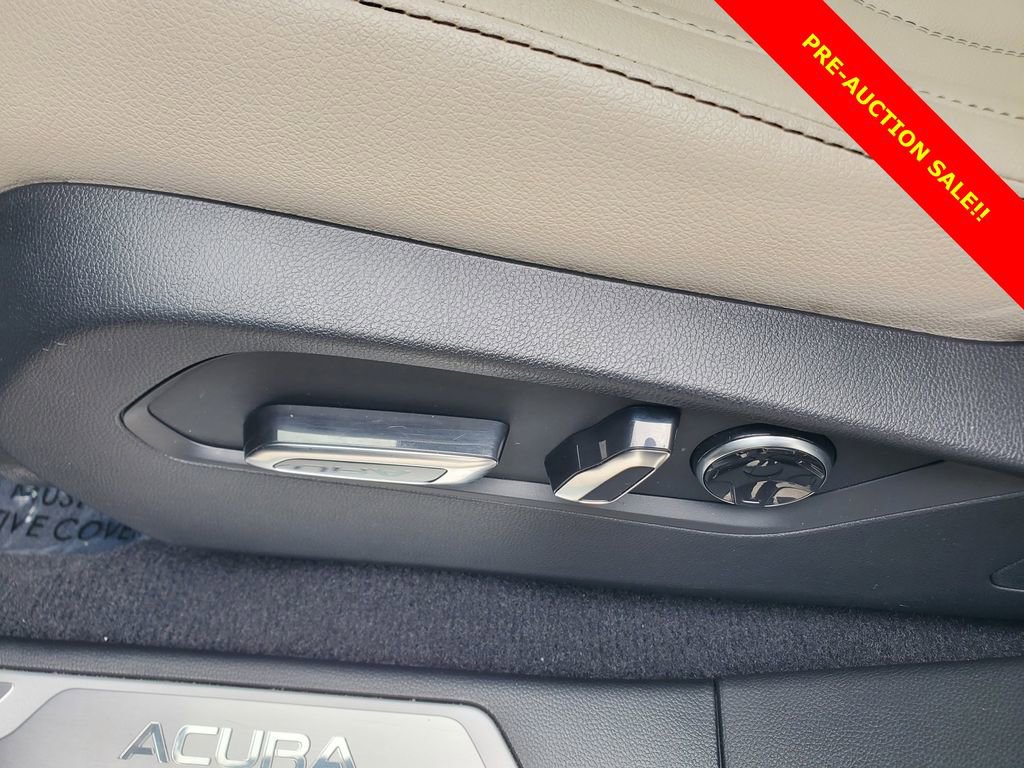 Used 2025 Acura RDX SH-AWD image 19