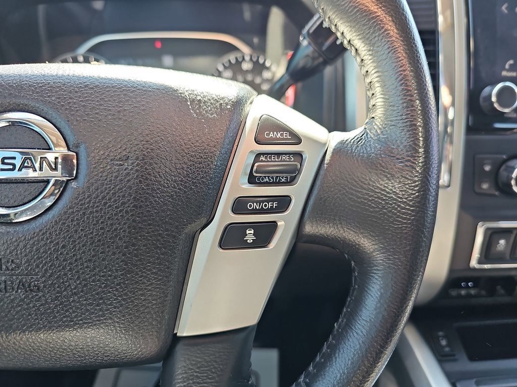 Used 2020 Nissan Titan SV w/ SV Convenience Package image 21