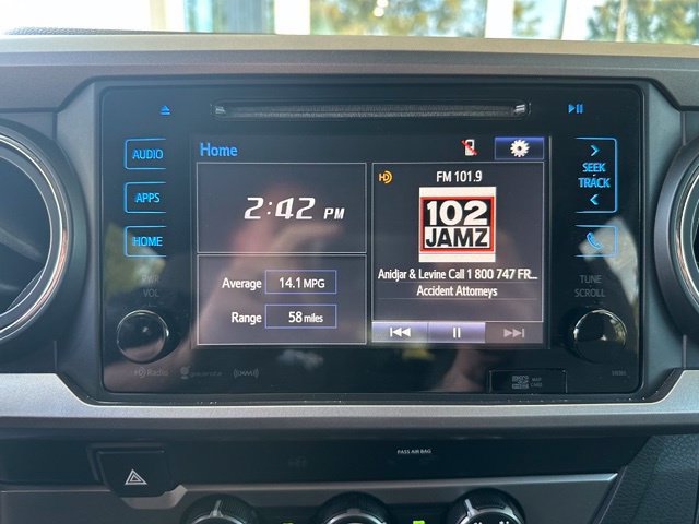 Used 2019 Toyota Tacoma SR5 RWD image 17