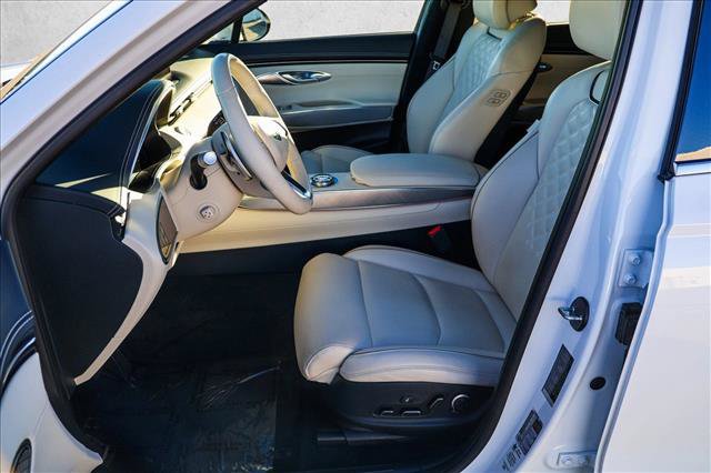 Used 2025 Genesis Electrified GV70 w/ Prestige Package AWD/4WD image 12