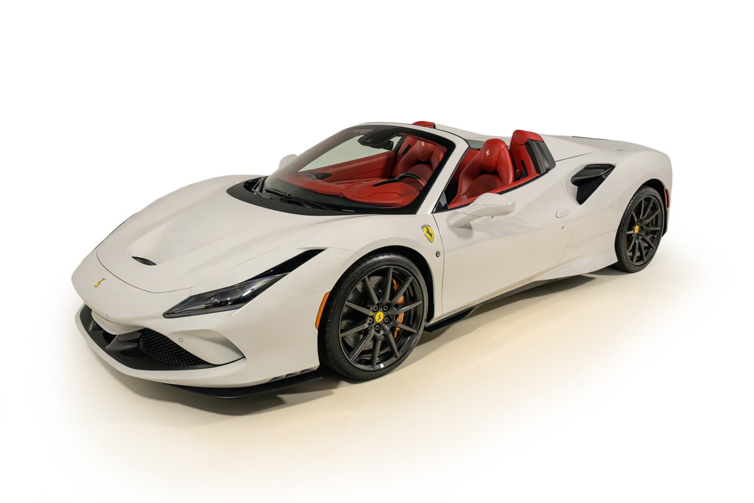 Certified 2023 Ferrari F8 Tributo RWD image 2
