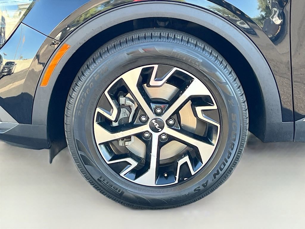 Used 2023 Kia Sportage EX FWD image 31