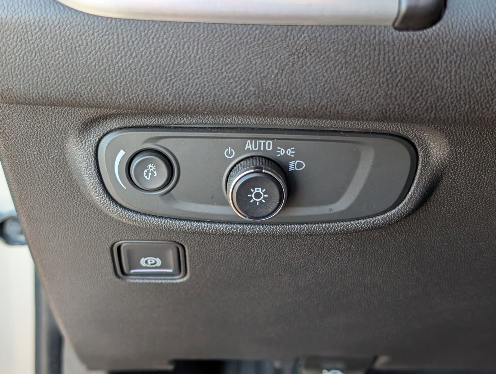 Used 2020 GMC Terrain SLE w/ Driver Convenience Package image 22