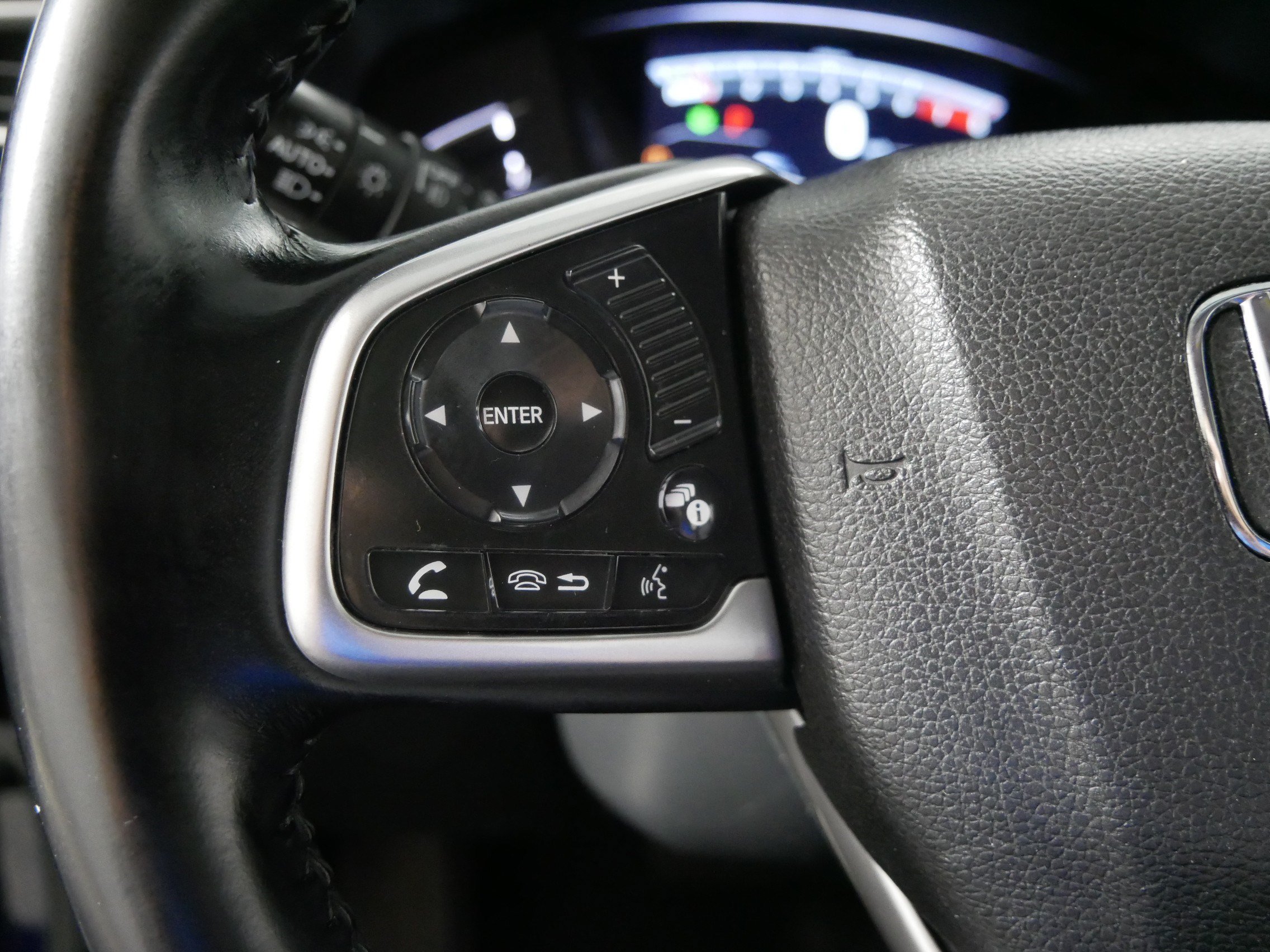 Used 2017 Honda CR-V Touring image 27
