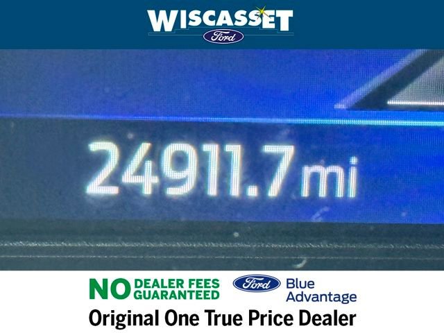 Certified 2022 Ford Explorer XLT w/ Equipment Group 202A image 18