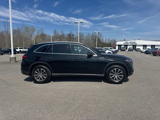 Used 2024 Mercedes-Benz GLC 300 image 3