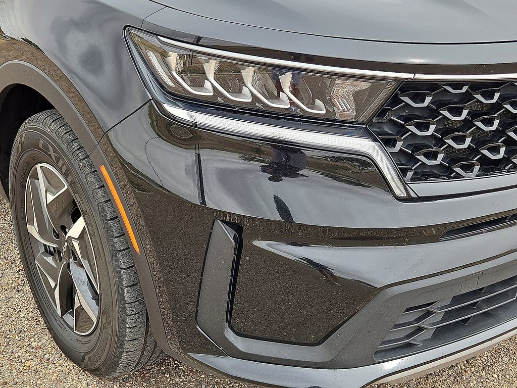 Used 2022 Kia Sorento S image 6