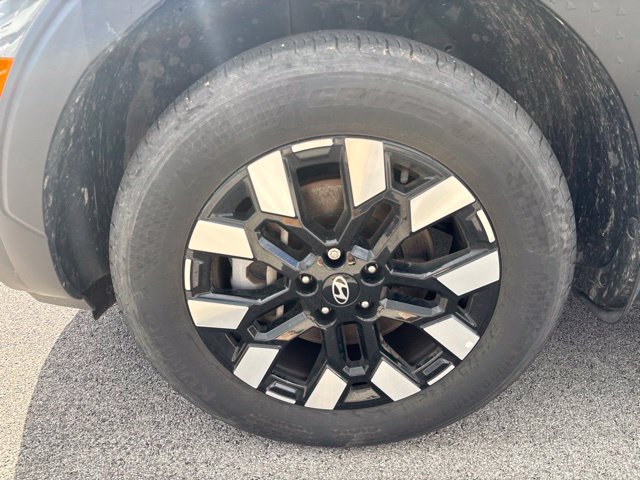 Used 2025 Hyundai Santa Cruz SEL FWD image 2