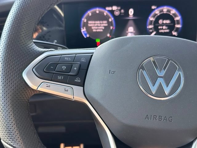 Used 2025 Volkswagen Tiguan SE R-Line AWD/4WD image 21