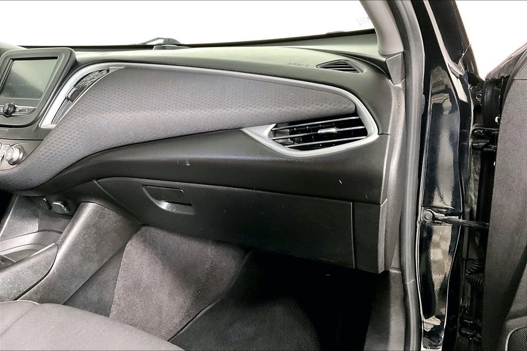 Used 2017 Chevrolet Malibu LS image 14