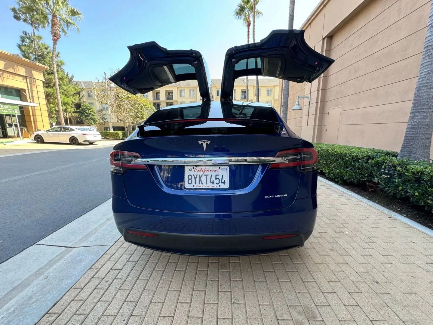 Used 2018 Tesla Model X 75D image 6