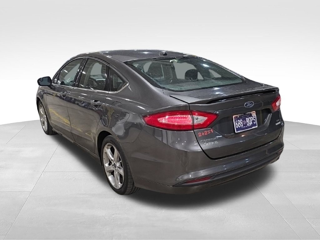 Used 2016 Ford Fusion SE w/ Equipment Group 201A FWD image 10