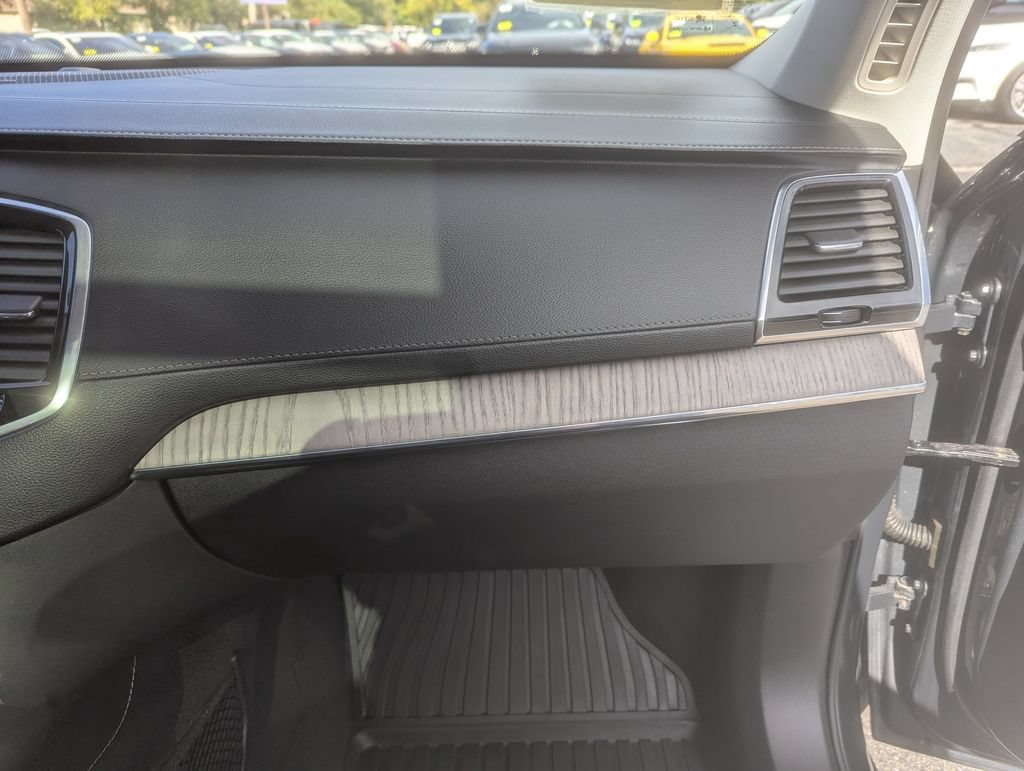 Used 2021 Volvo XC90 T6 Inscription w/ Protection Package AWD/4WD image 35