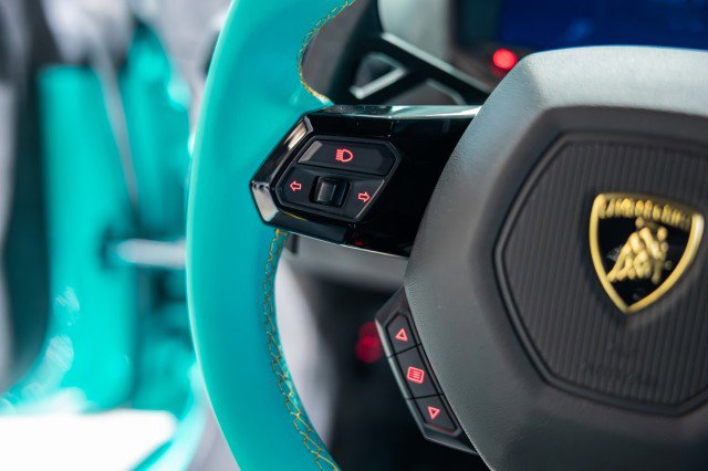 Used 2024 Lamborghini Huracan Tecnica image 23