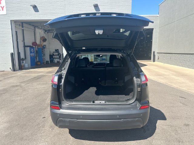 Certified 2023 Jeep Cherokee Altitude Lux AWD/4WD image 25