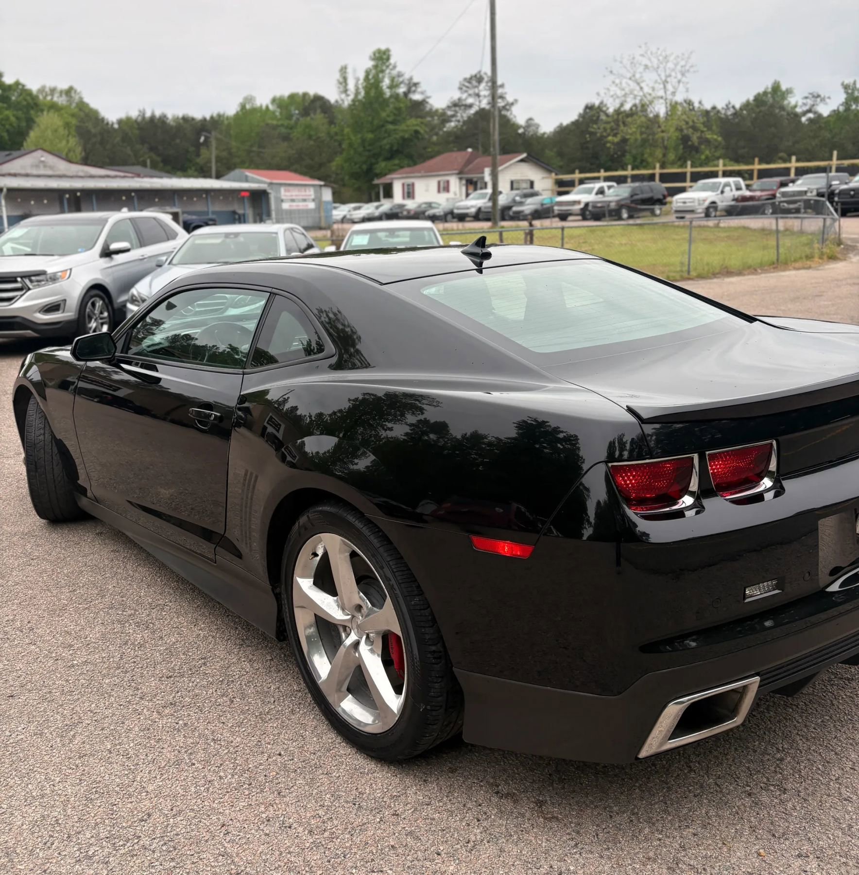 Used 2013 Chevrolet Camaro SS RWD image 4