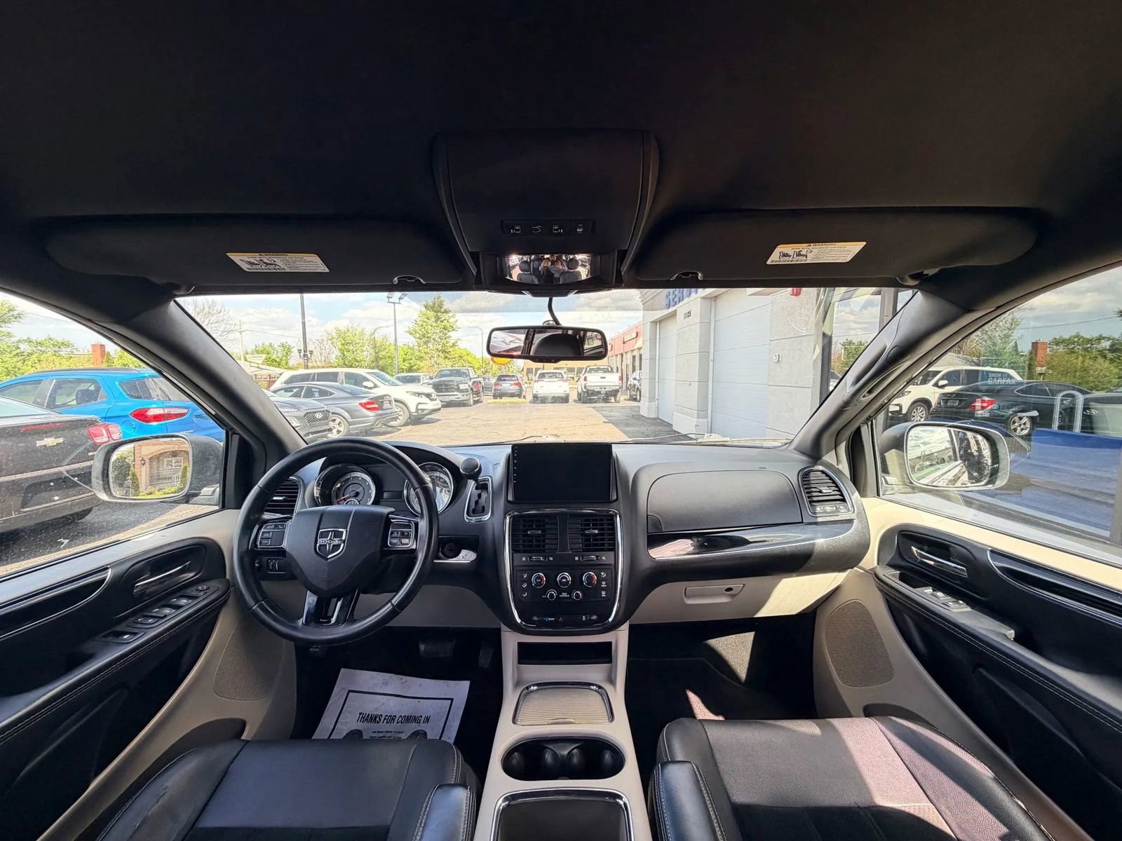 Used 2017 Dodge Grand Caravan SXT FWD image 13