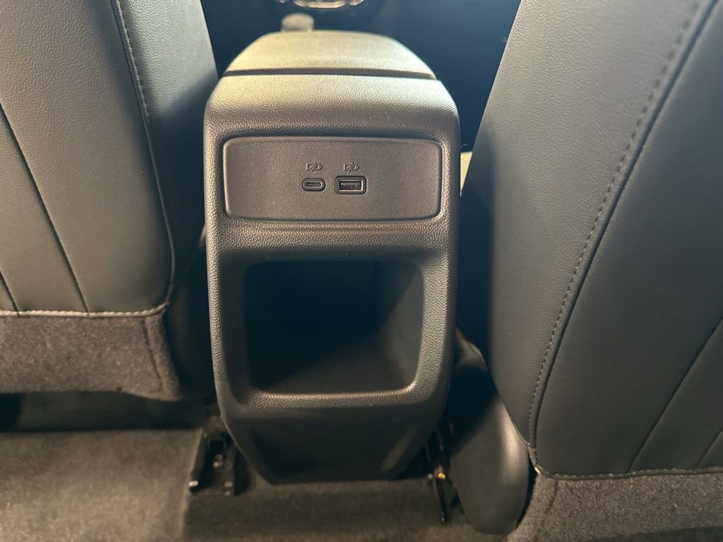 Used 2024 Chevrolet Trax LT w/ Driver Confidence Package FWD image 19