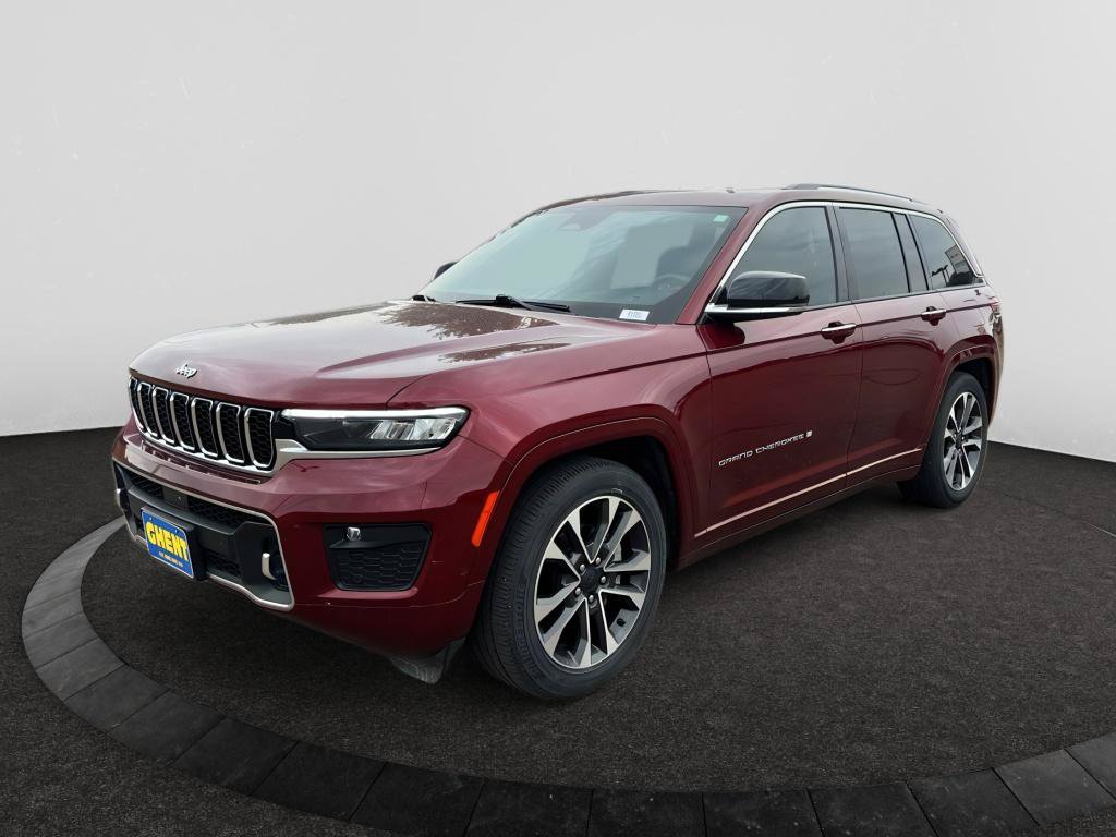 Used 2024 Jeep Grand Cherokee Overland w/ Trailer Tow Package AWD/4WD image 2
