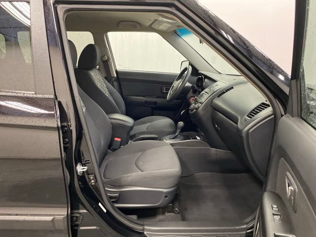 Used 2011 Kia Soul + FWD image 19